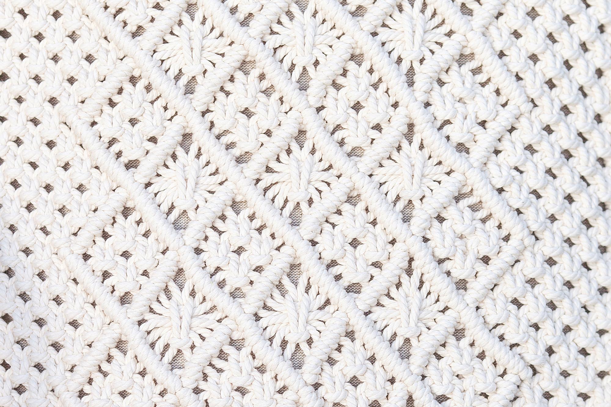 pânză decorativă brodată colorată